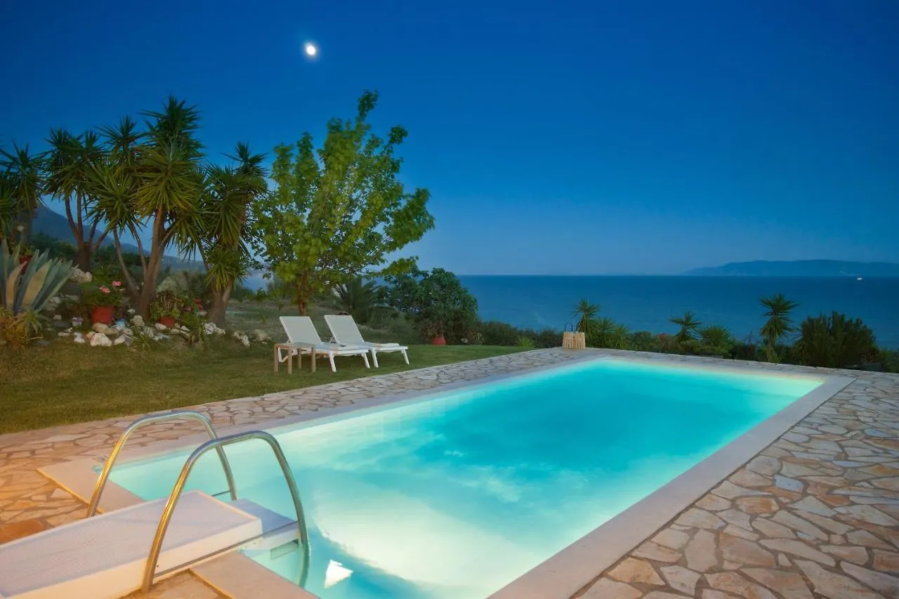 Trapezaki Villas, Seafront Accommodation