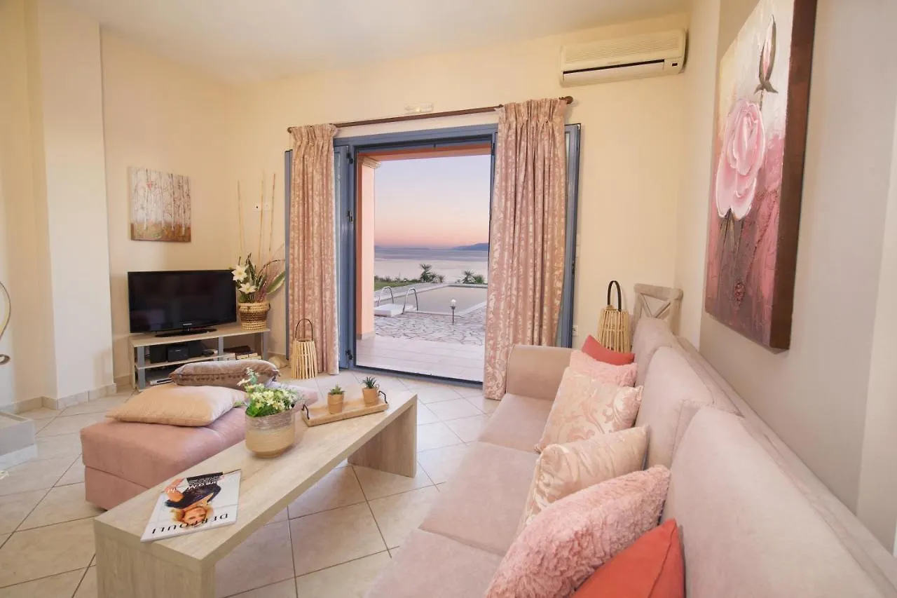 Vila Trapezaki Villas, Seafront Accommodation