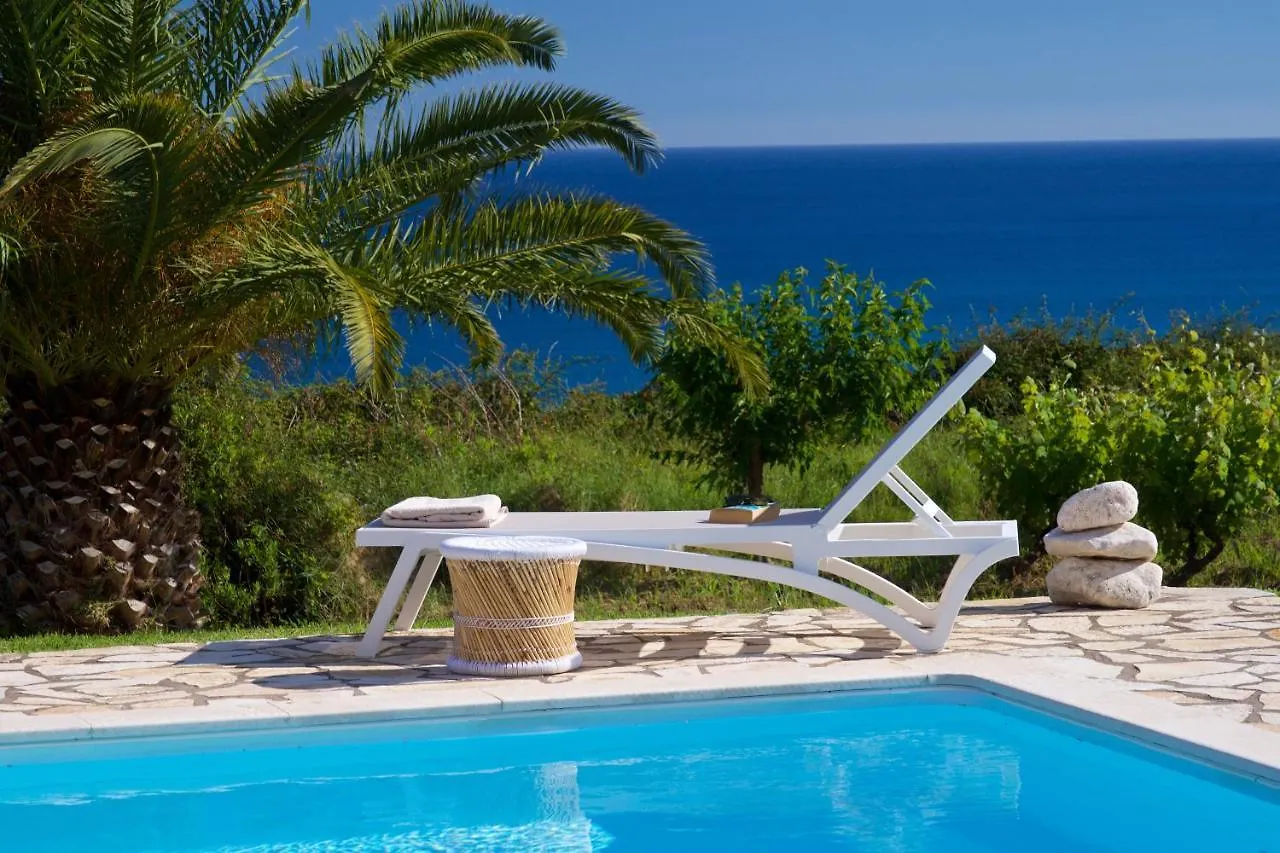 Vila Trapezaki Villas, Seafront Accommodation